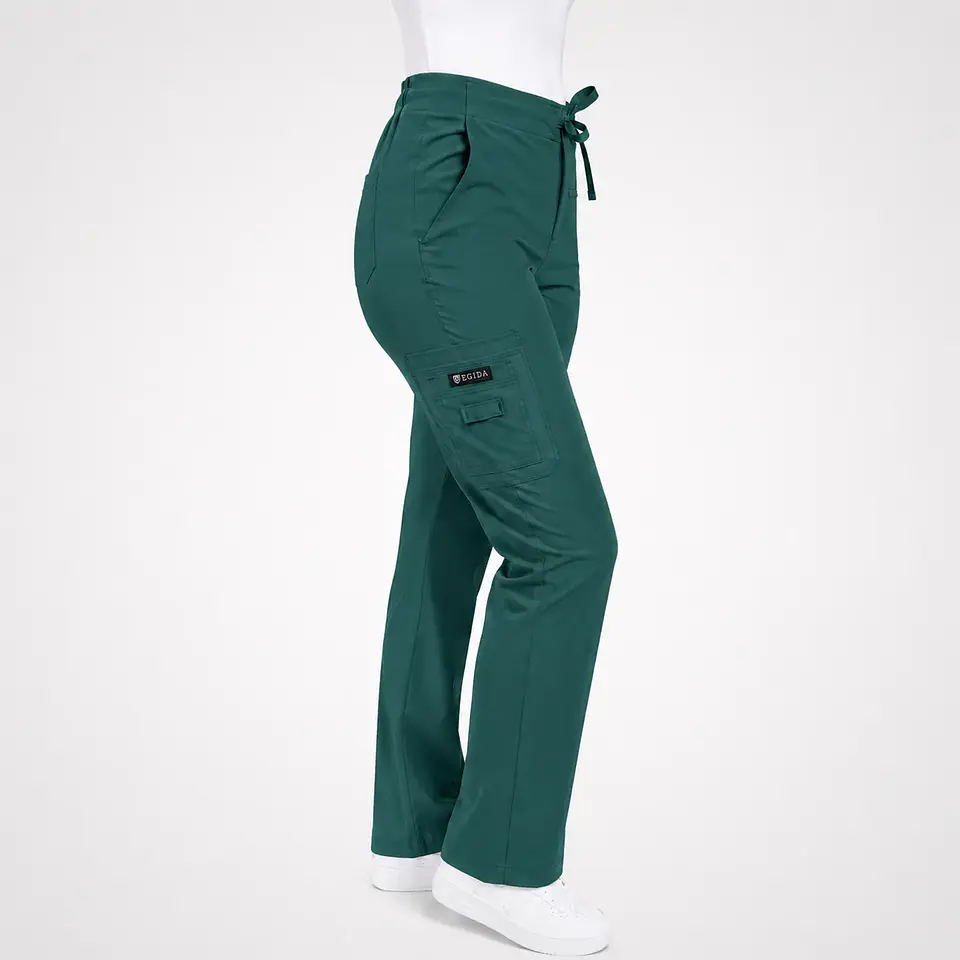 Pantalón Clínico para Mujer Modelo Cargo Antifluido Elasticado Verde Botella 5