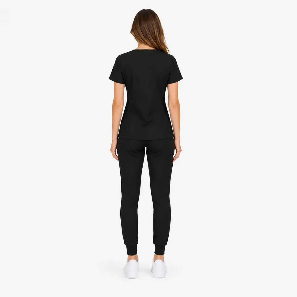 Conjunto Clinico Negro Blusa Hana + Pantalon Jogger  4