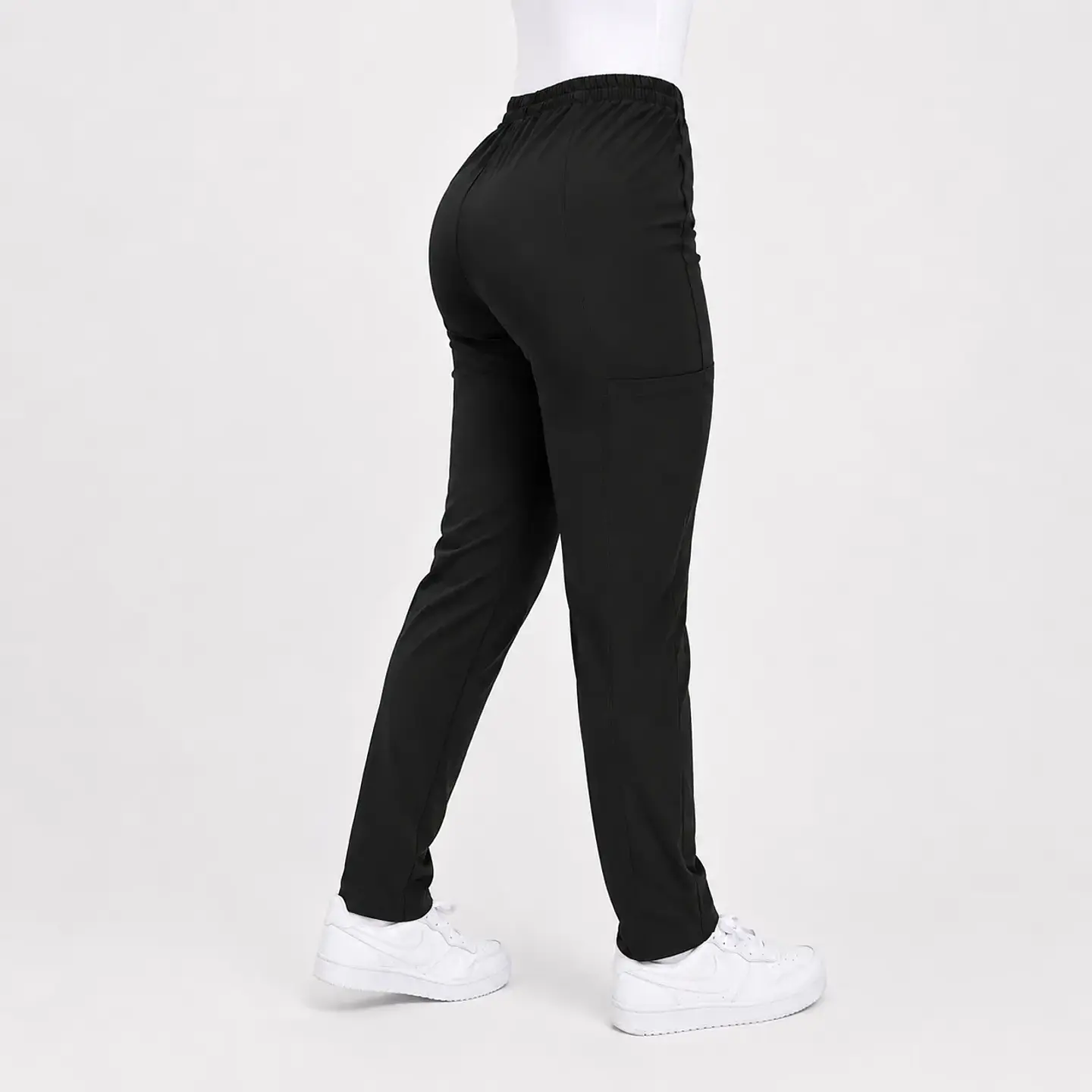 Pantalón Clínico Pitillo Antifluido para Mujer – Negro 2