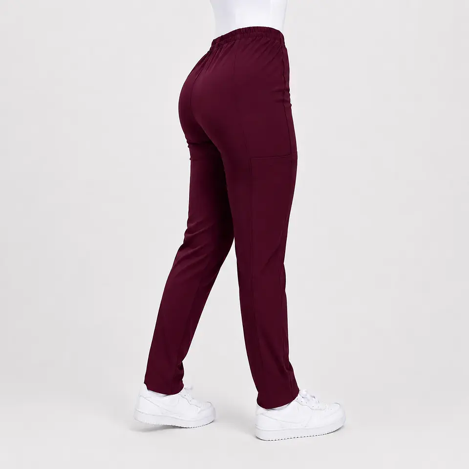 Pantalón Clínico Pitillo Antifluido para Mujer – Burdeo 2