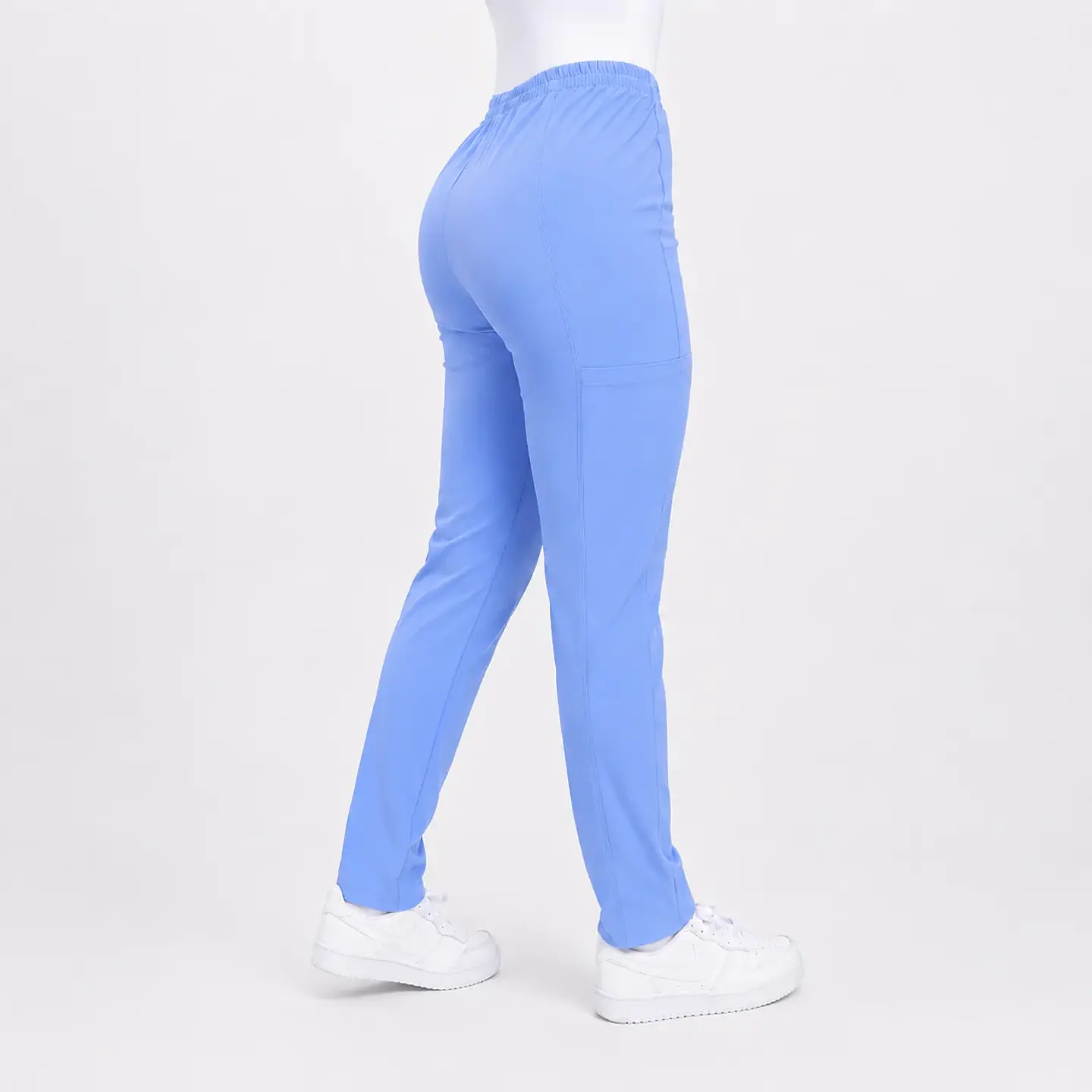 Pantalón Clínico Pitillo Antifluido para Mujer – Celeste 2
