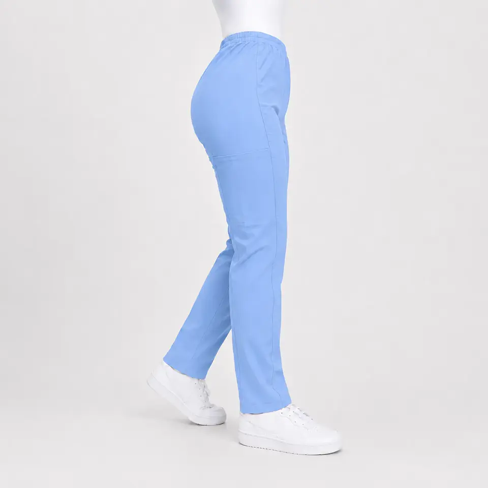 Pantalón Clínico Pitillo Antifluido para Mujer – Celeste 4