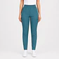 Pantalón Clínico Pitillo Antifluido para Mujer – Verde Petróleo - Miniatura 3