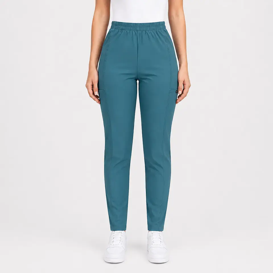 Pantalón Clínico Pitillo Antifluido para Mujer – Verde Petróleo 3