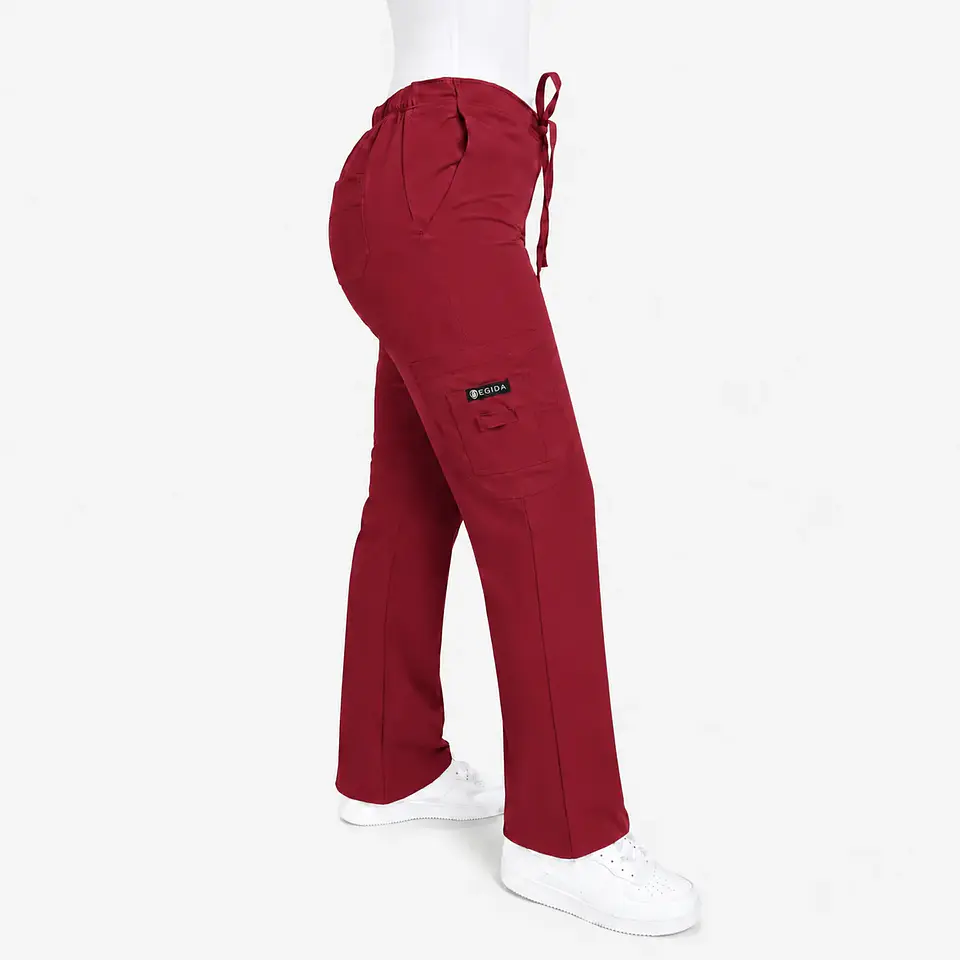 Pantalón Médico Cargo Antifluido para Mujer – Rojo Borgoña 1