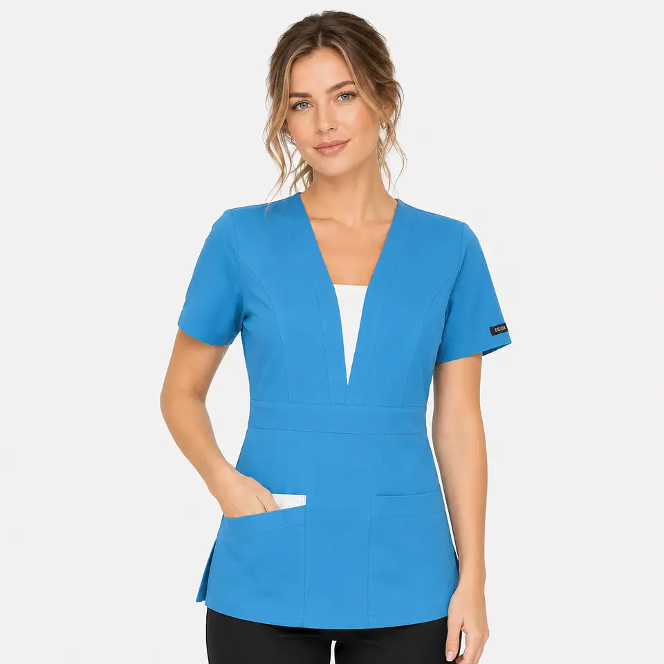 Blusa Clínica Mujer Atenea Celeste Cielo Premium con Aplicaciones Blancas 2