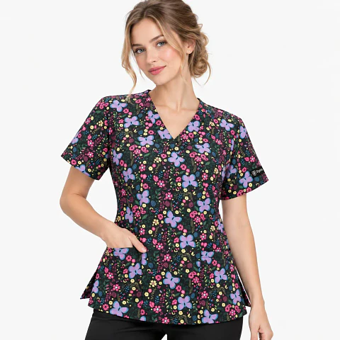 Blusa Clínica Estampada Negra Mariposas y Flores