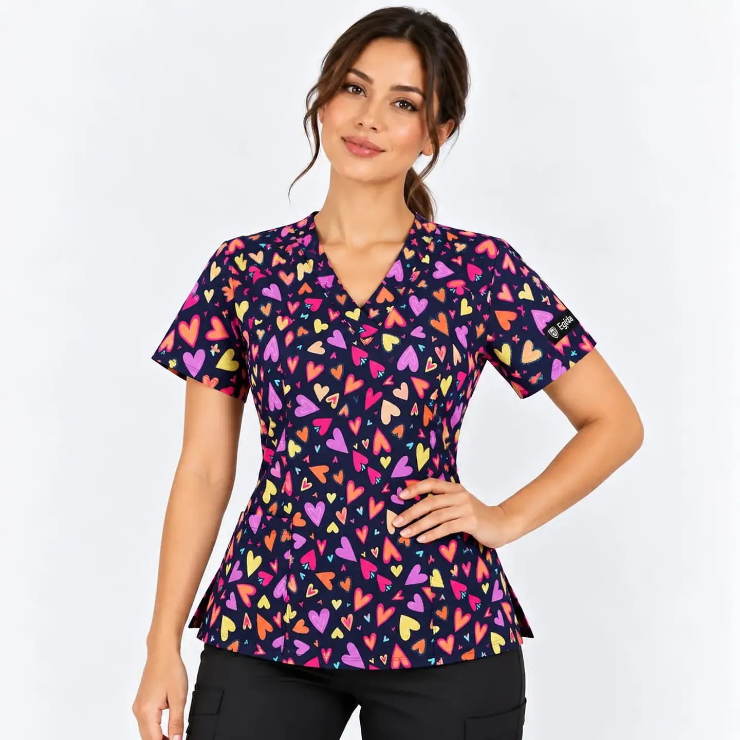 Blusa Clínica Estampada Corazones de Colores  2