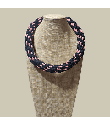 Collar ajustable modelo 2 - Negro con rosado