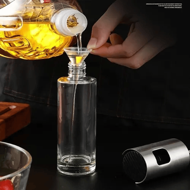 Dispensador con spray para aceite o vinagre en cristal borosilicatado