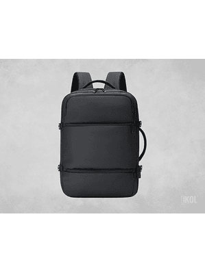 Mochila Moderna con Puerto USB y Diseño Resistente al Agua