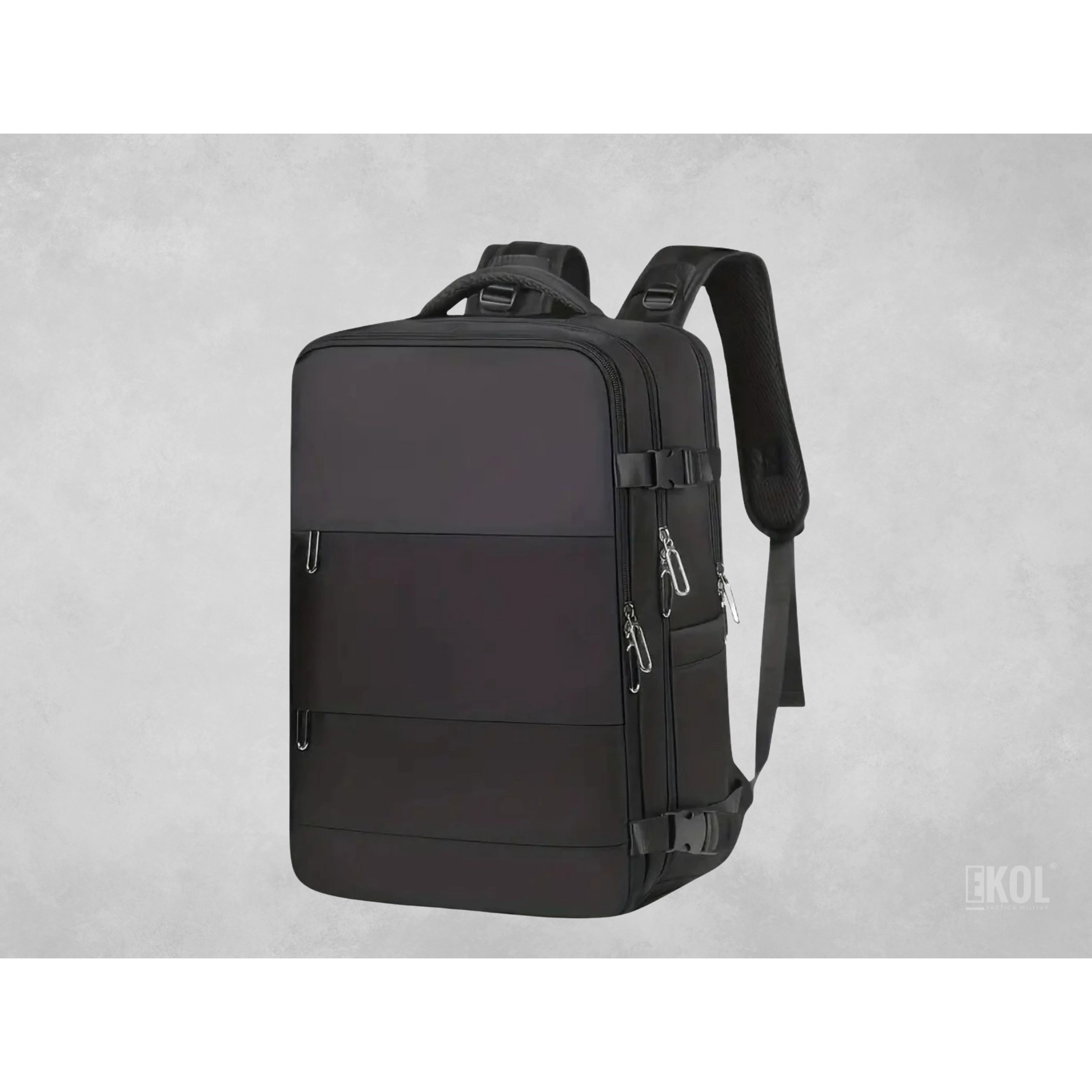 Mochila Viaje Versátil Expandible con Puerto de Carga 1