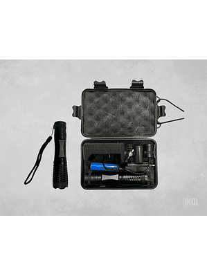 Linterna Tactica Recargable Luz  + Caja Accesorios