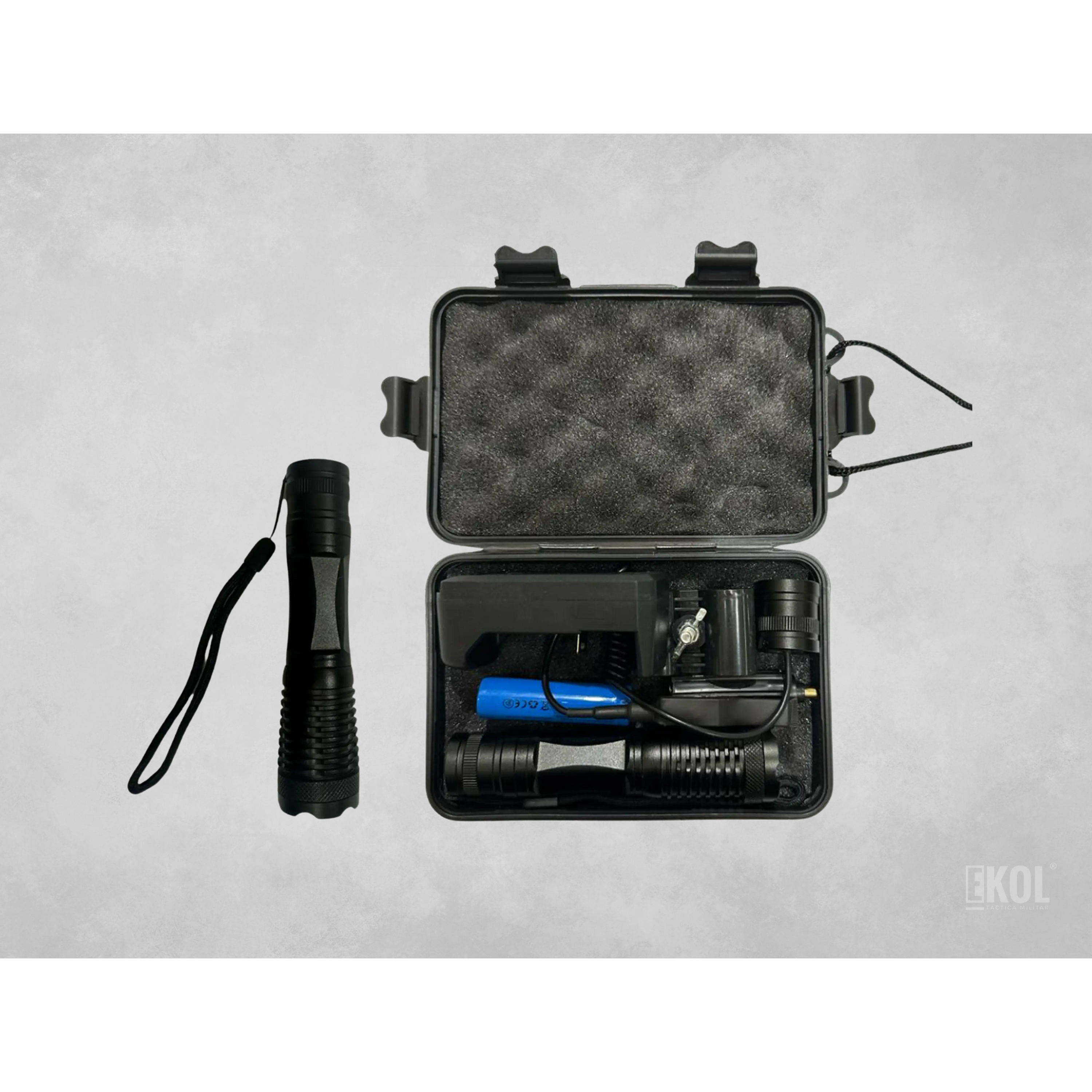 Linterna Tactica Recargable Luz  + Caja Accesorios 1