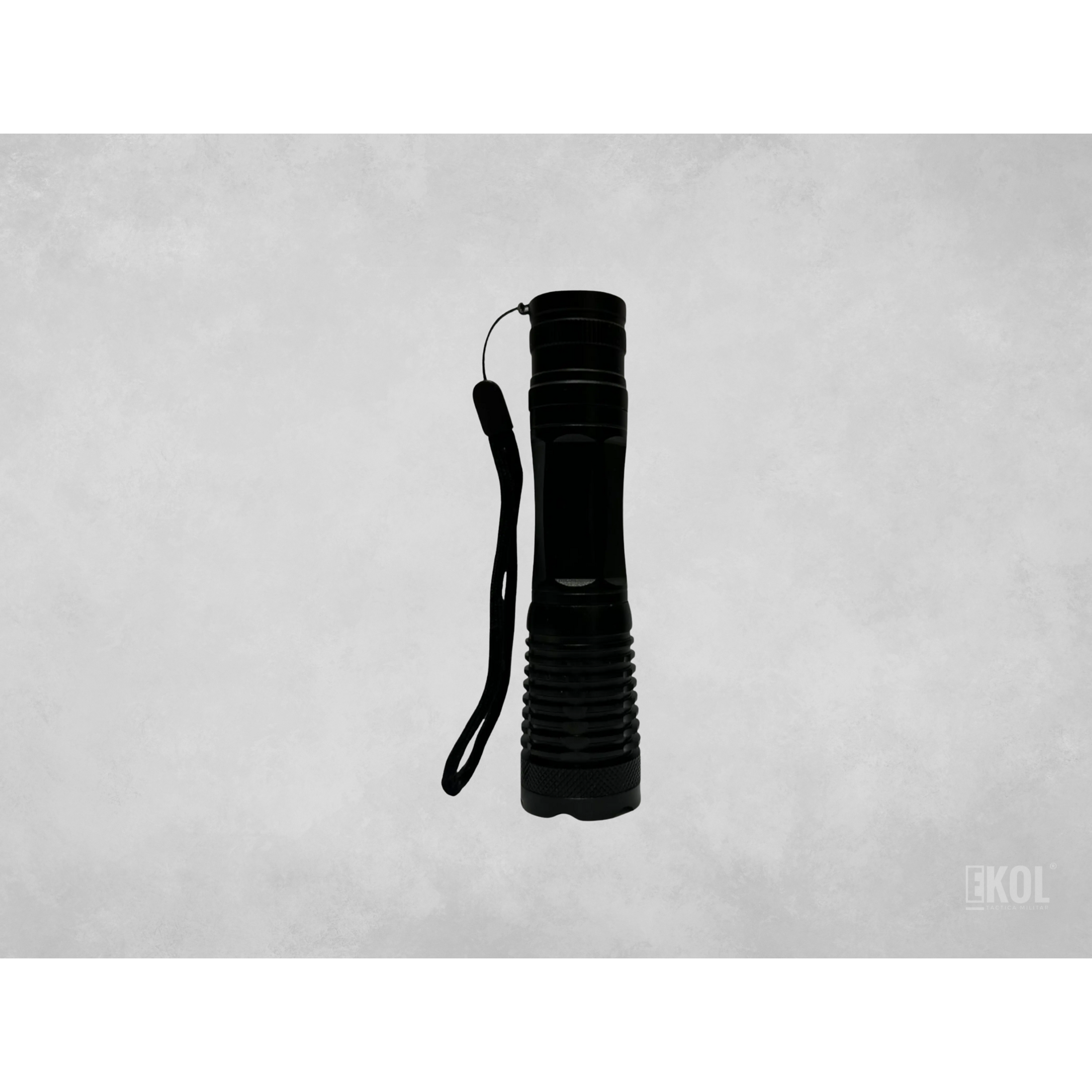 Linterna Tactica Recargable Luz  + Caja Accesorios 9