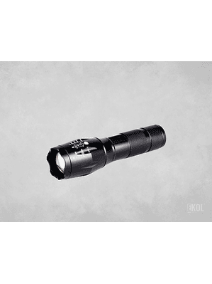 Linterna Led Táctica Recargable Luz Roja