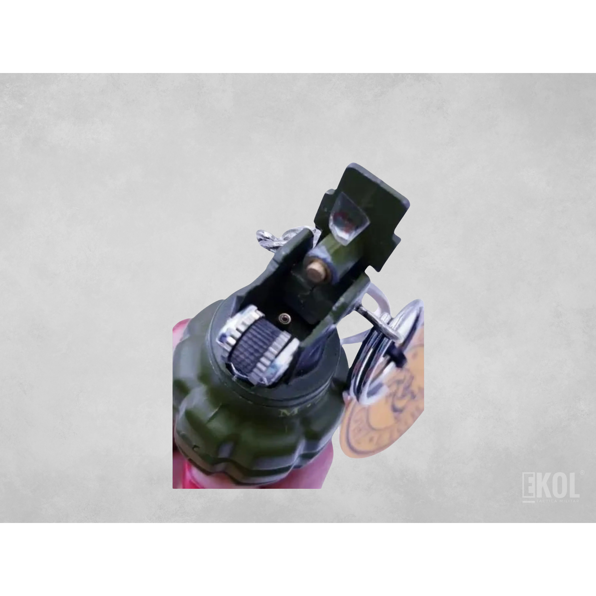 Encendedor Mini Zippo Granada M26 Metal Airsoft Soplete 3x5cm 3