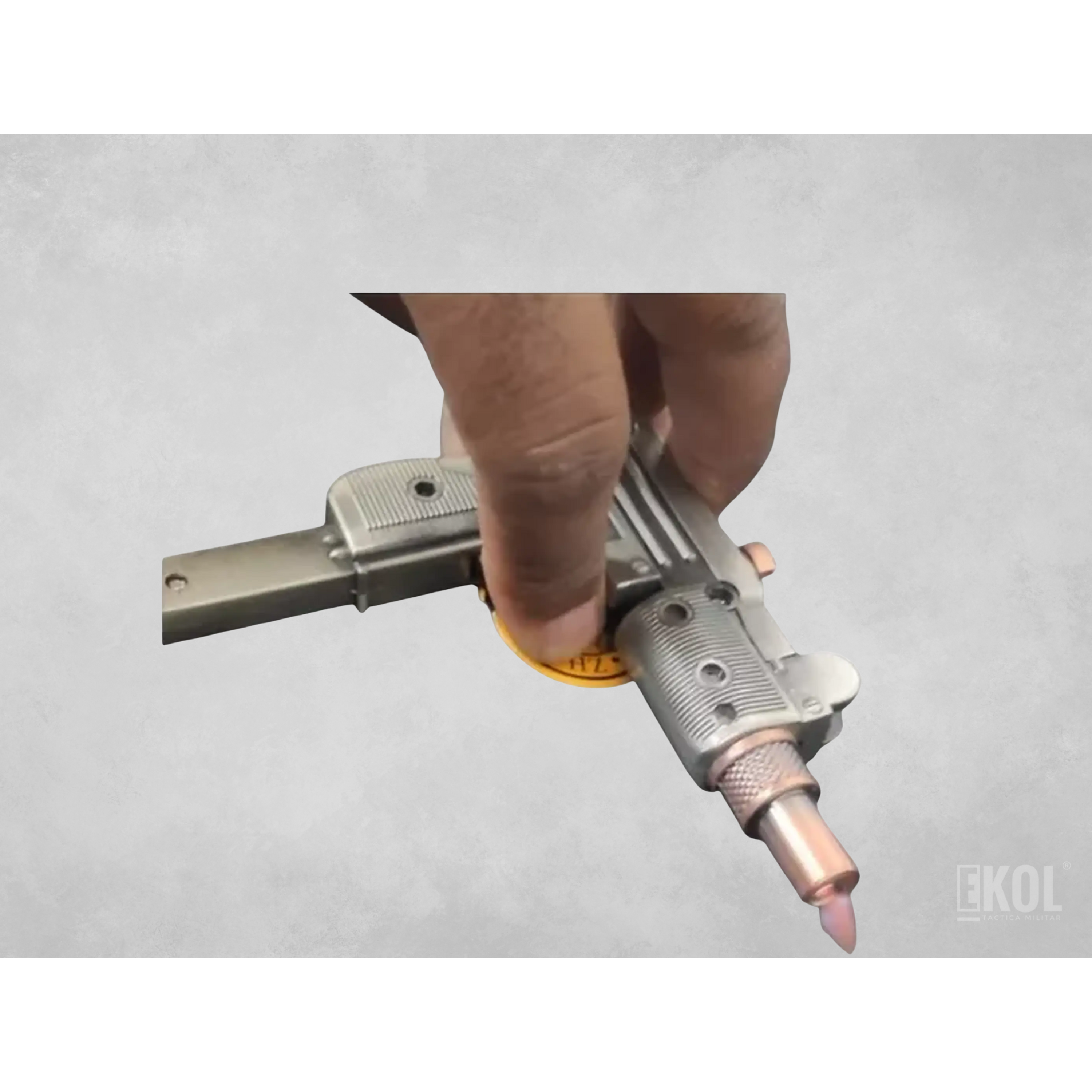 Encendedor Mini Uzi Laser Arma Mini Uzi Recargable  2