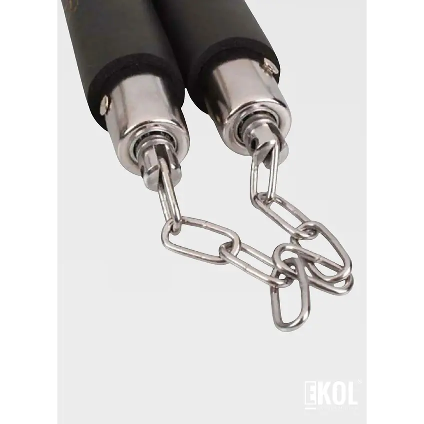 Nunchaku de Alta Calidad con Cadena Cromada 3