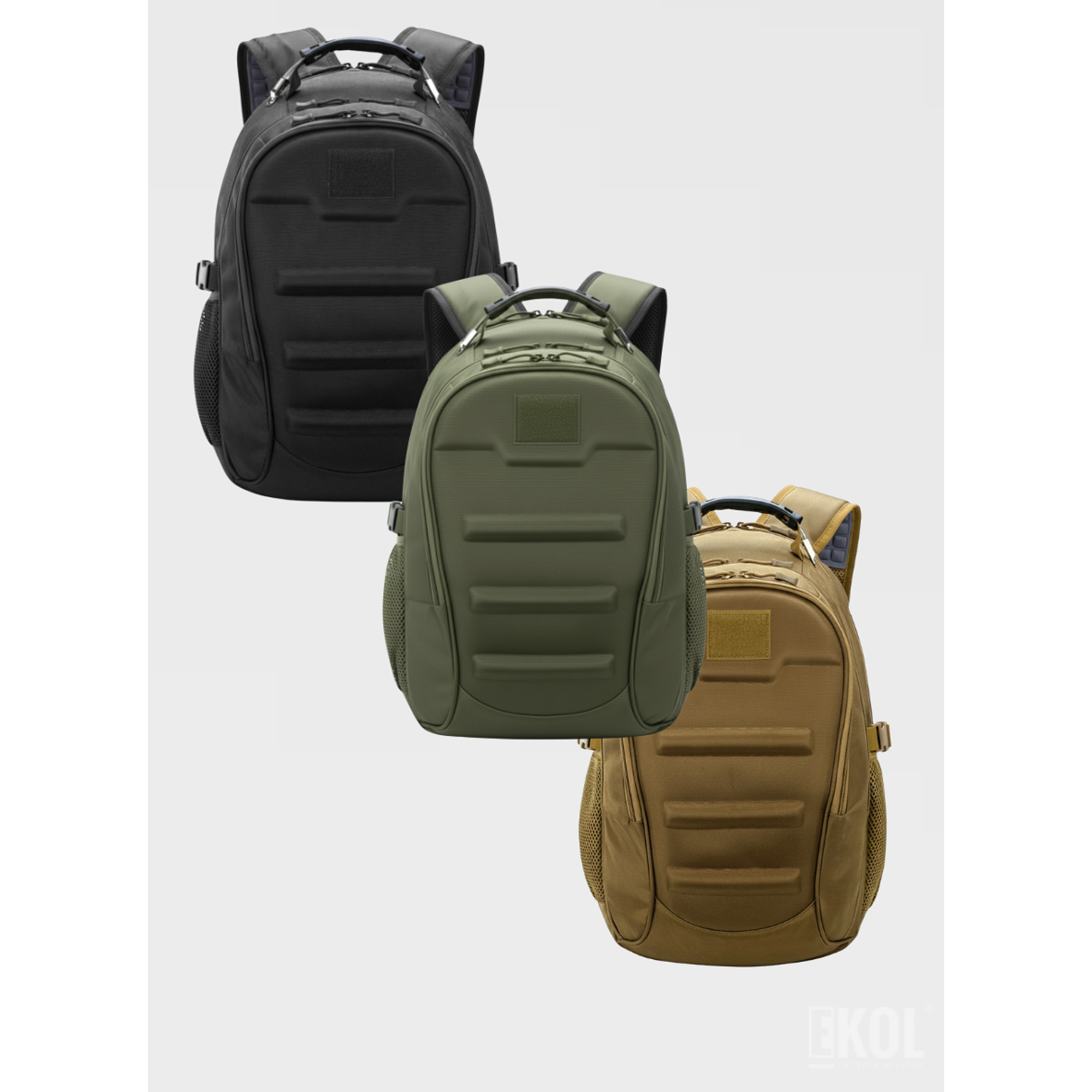 Mochila Táctica Outdoor 40L: Ergonómica, Impermeable y con Puerto USB 7