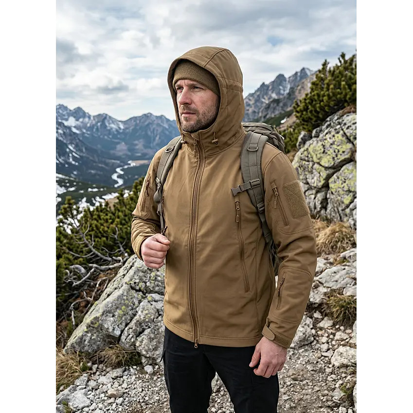 Chaqueta Softshell Táctica Resilent Capucha Impermeable  1