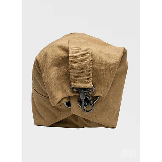 Bolso Ropero Impermeable 90 Litros – Capacidad, Durabilidad y Comodidad para tu Viaje 8