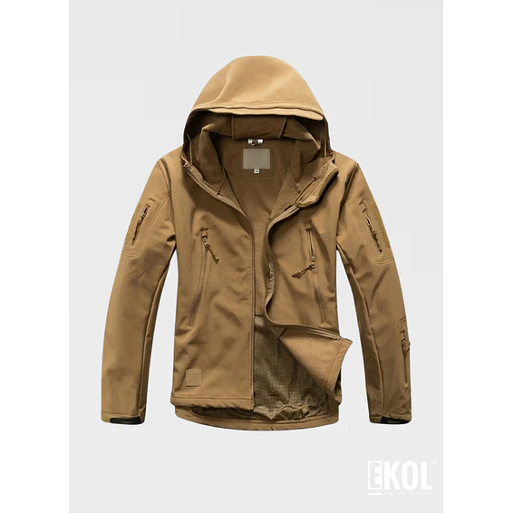 Chaqueta Softshell Táctica Resilent Capucha Impermeable  3