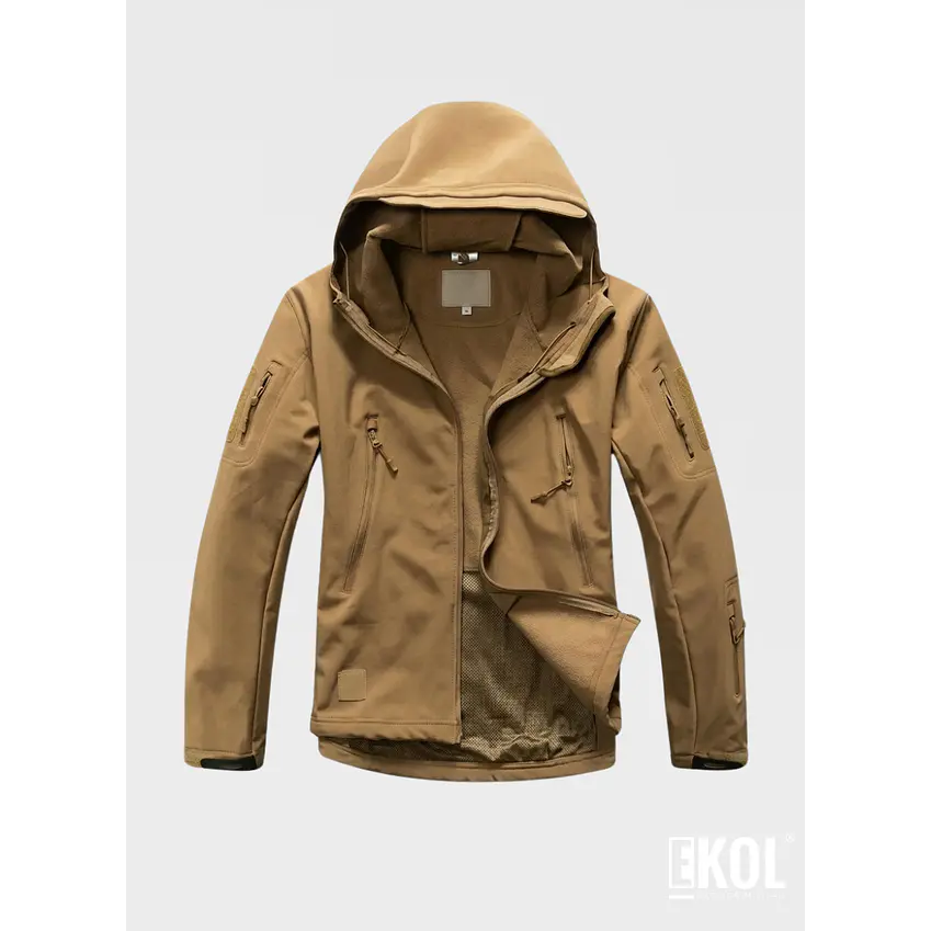 Chaqueta Softshell Táctica Resilent Capucha Impermeable  3