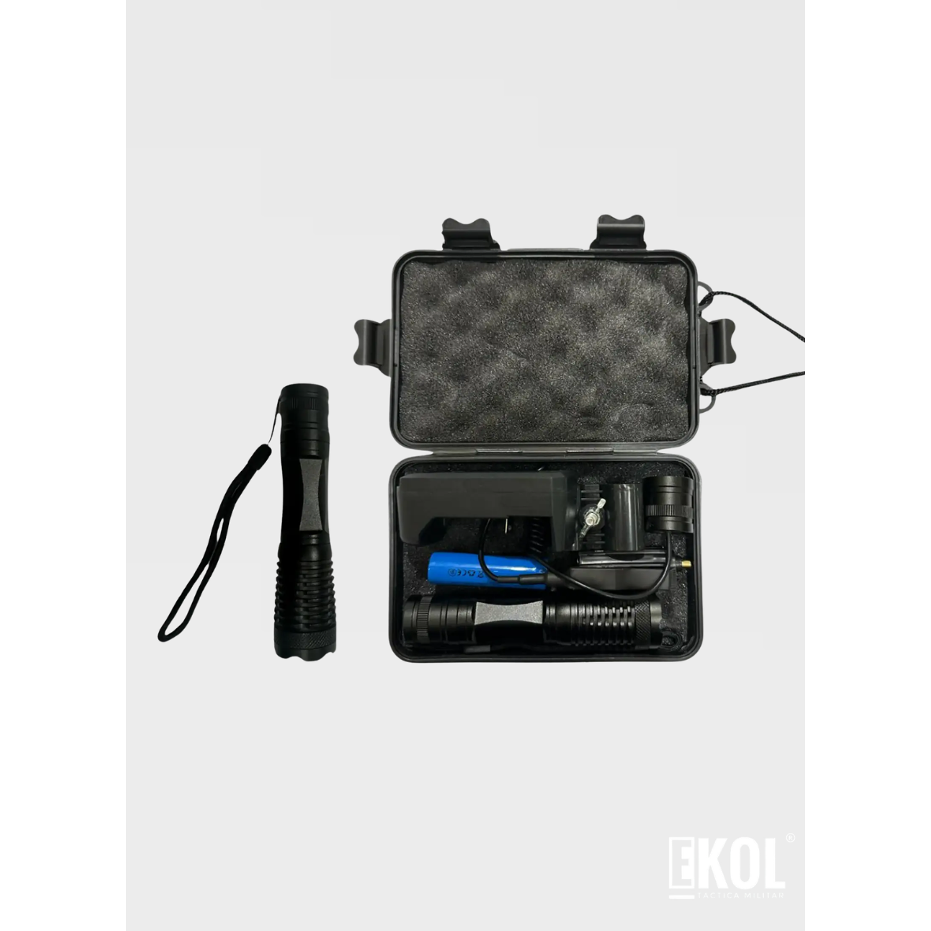 Linterna Tactica Recargable Luz  + Caja Accesorios 2