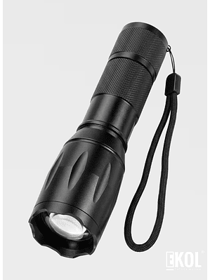 Linterna Tactica Recargable Luz Led + Caja Accesorios 