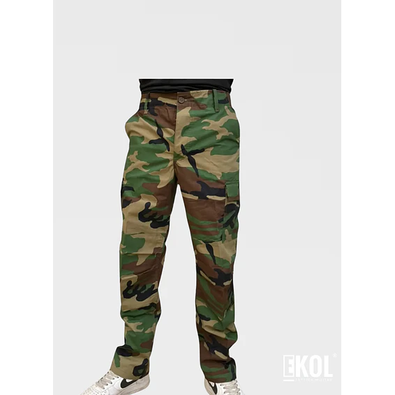 PANTALÓN TÁCTICO WOODLAND CONFECCIÓN NACIONAL 3