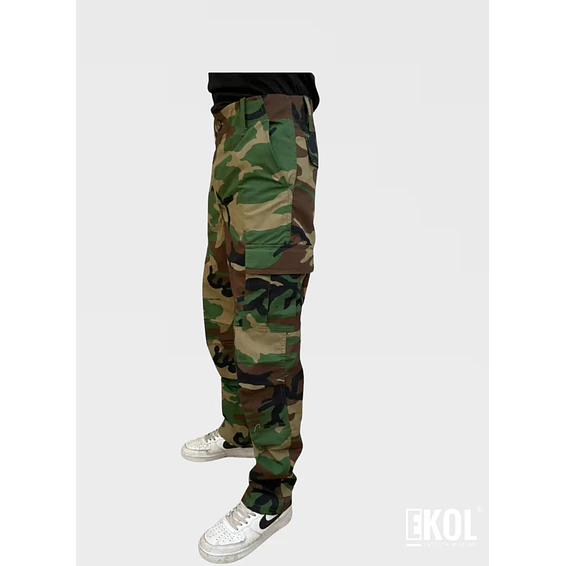 PANTALÓN TÁCTICO WOODLAND CONFECCIÓN NACIONAL 4