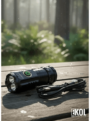 Linterna COBA LED F350 – Sumergible para Senderismo y Emergencias