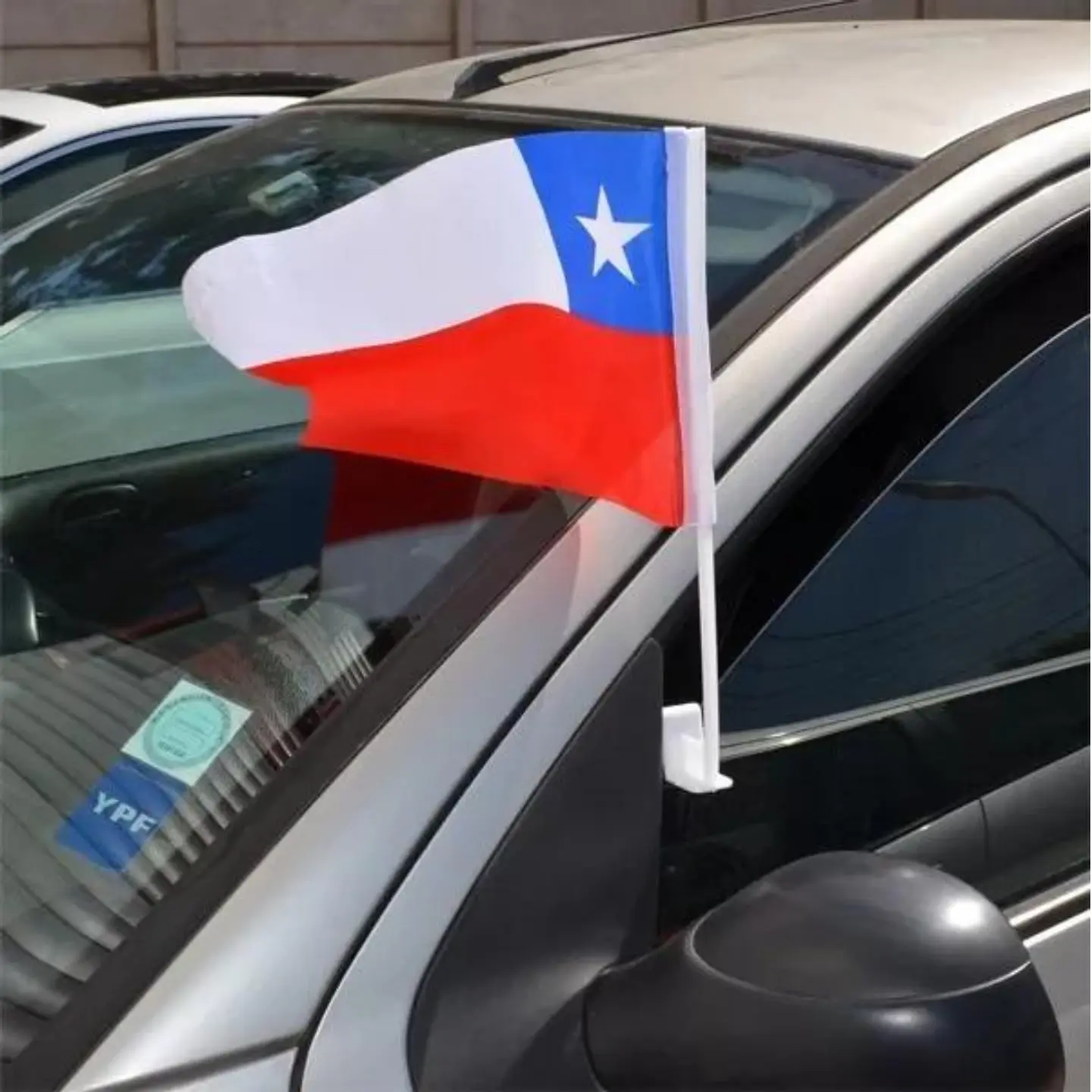 12 Banderas De Chile Auto Fiestas Patrias Banderin 20 X 30 3