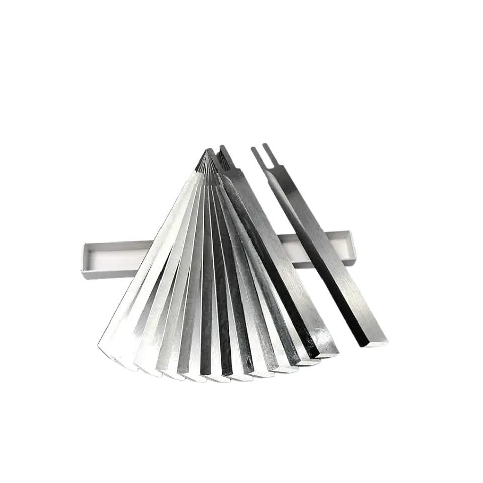 Cuchillas para Cortadora de Tela Vertical Recta  Eastman (Caja por 12 Unidades)  1