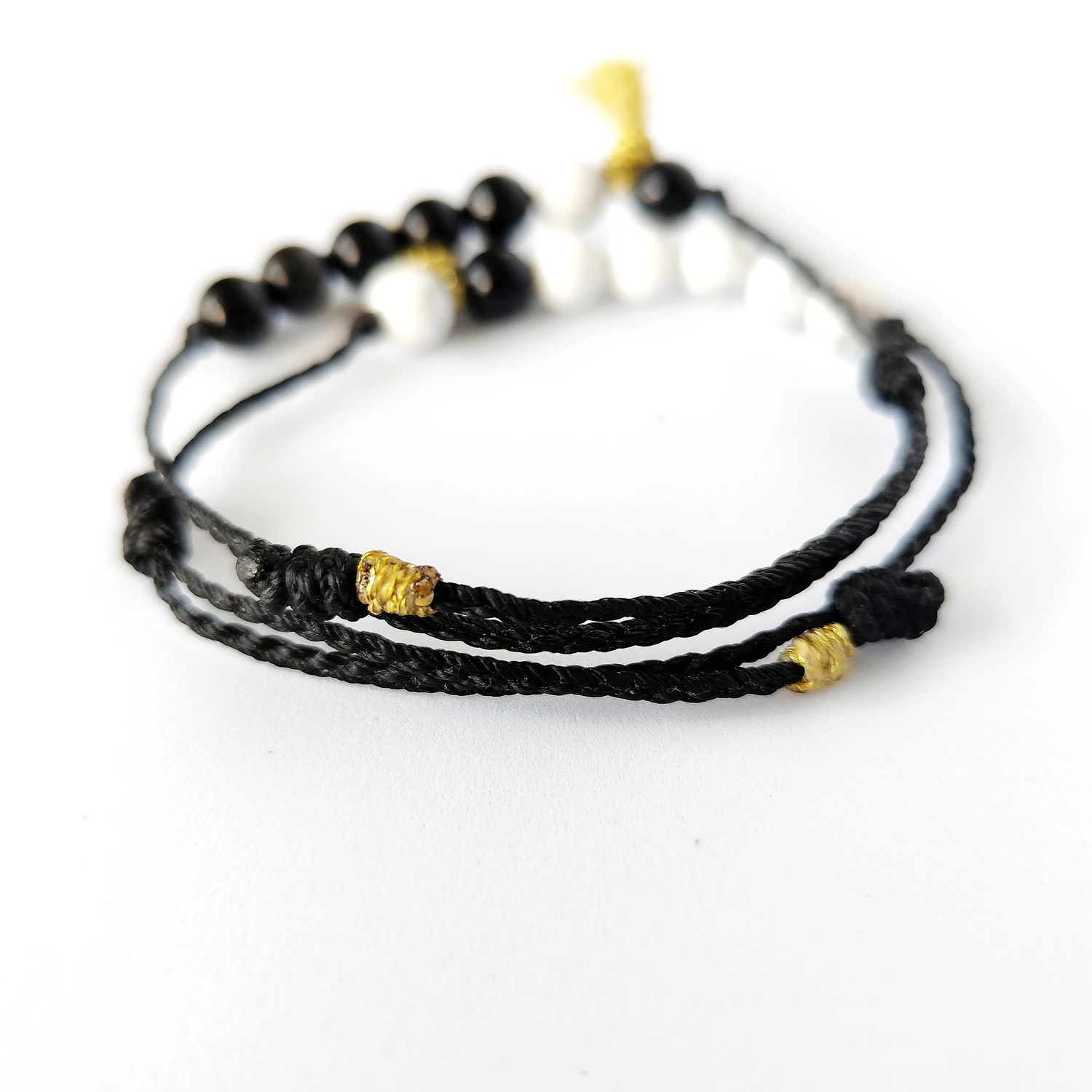 Set 2 Pulseras Amuleto Ying Yang – Equilibrio y Amor – Topacio Macramé 3