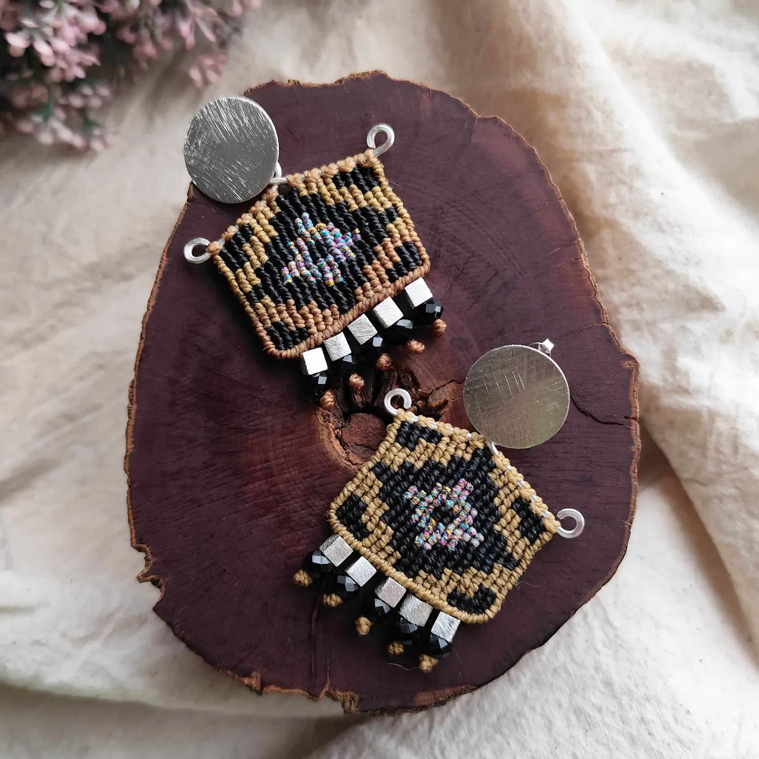 Aros Raíz Mapuche – Topacio Macramé 2
