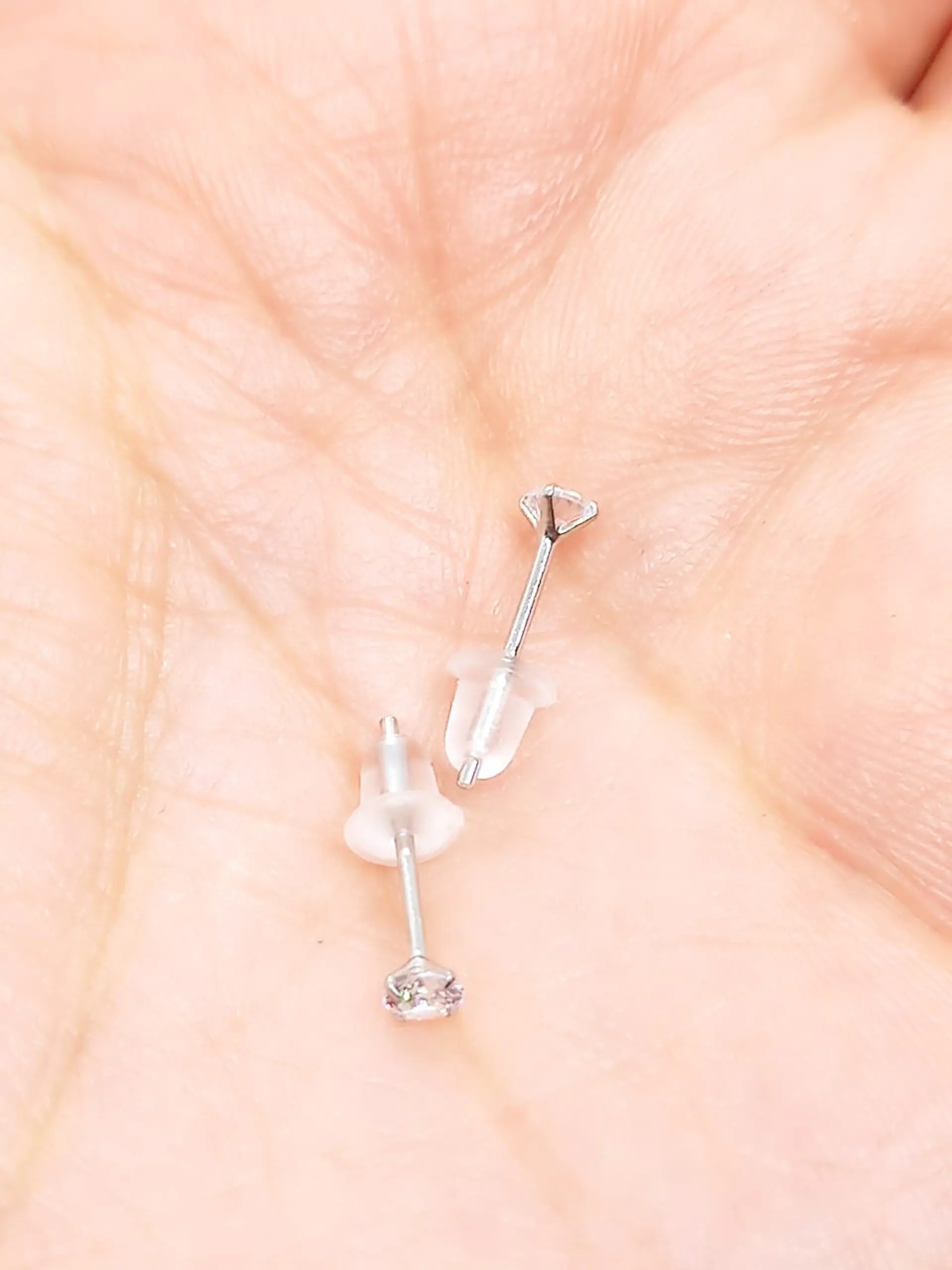 Pendientes Puntos de Luz En Plata ley 925 Zirconia 3mm 5
