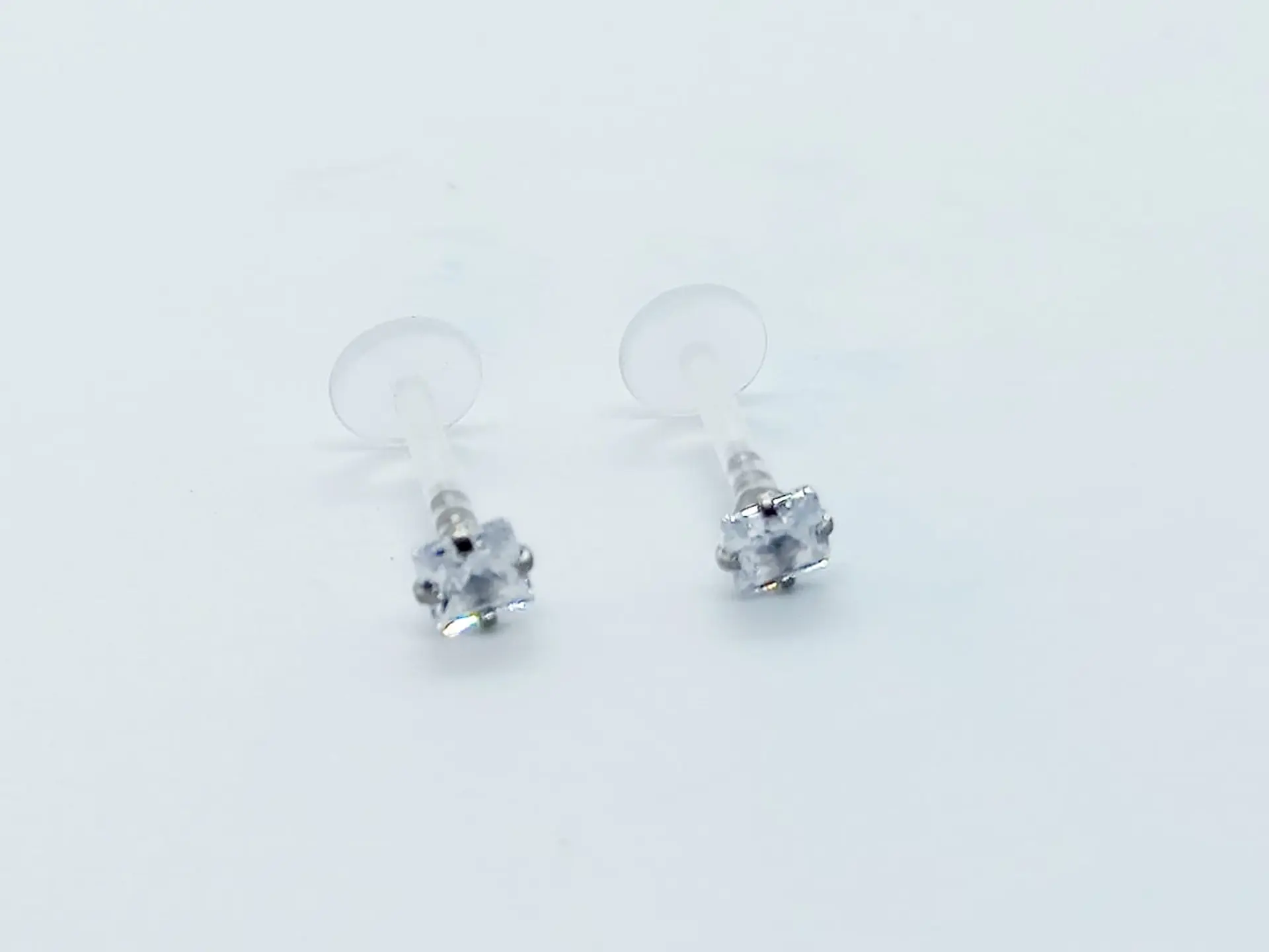Piercing labret monroe cartílago nariz boca oreja figuras varias 11