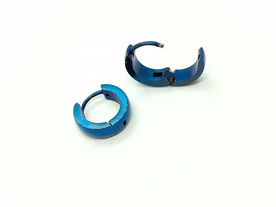 Pendientes Aros Punk Tres colores disponibles sin genero huggies 10