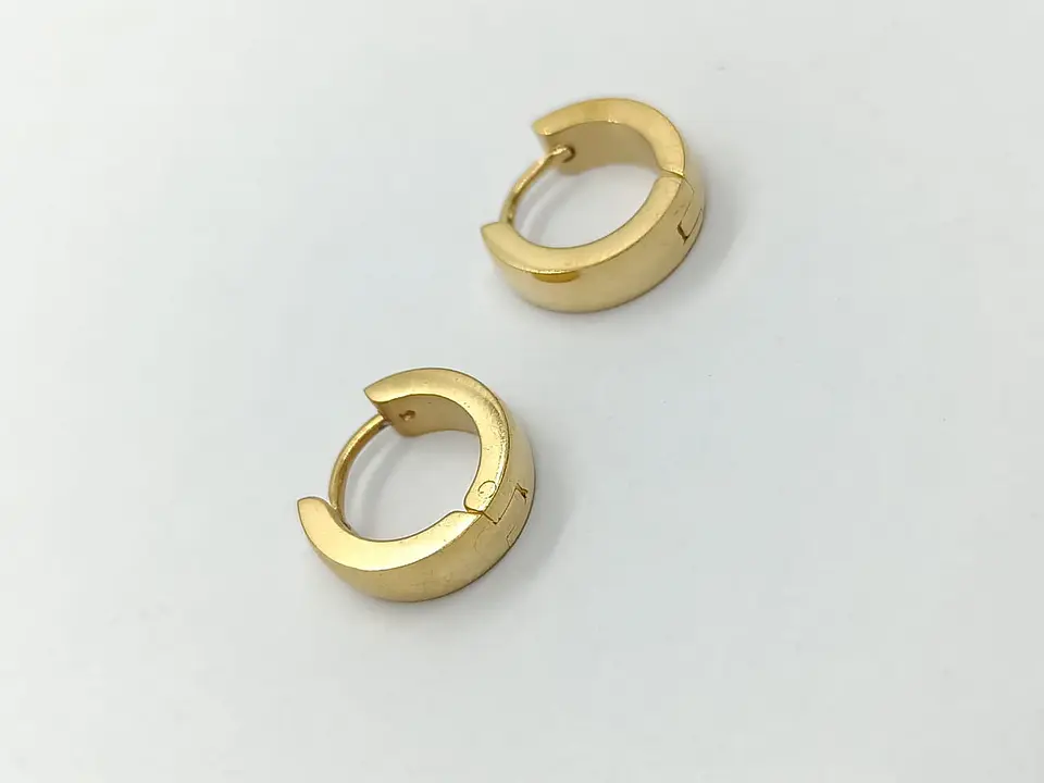 Pendientes Aros Punk Tres colores disponibles sin genero huggies 16