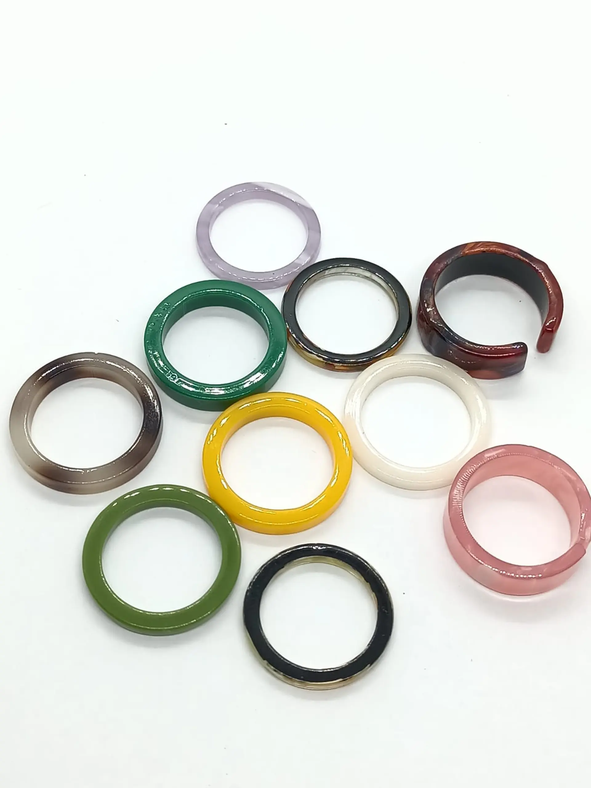 Set 10 Anillos Resina Colores Medidas Varias Juvenil Frescos  2