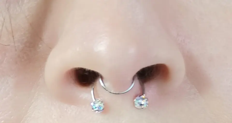 Piercing Zirconia Sin Hoyos Sin Perforación Tornasol Septum 2