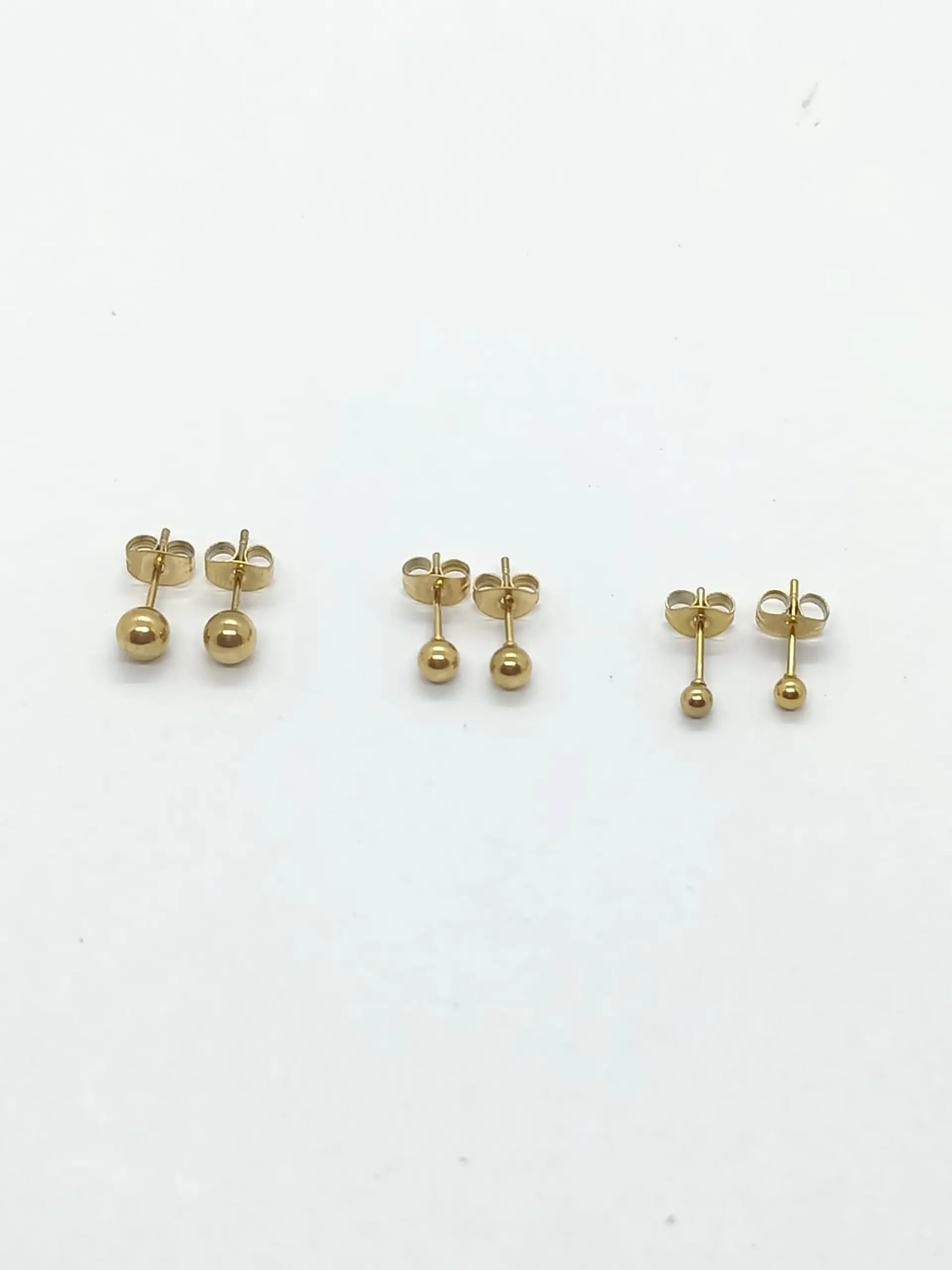 Aros esferas hipoalergénicos de 3mm a 8mm chapados en oro 14kl 11