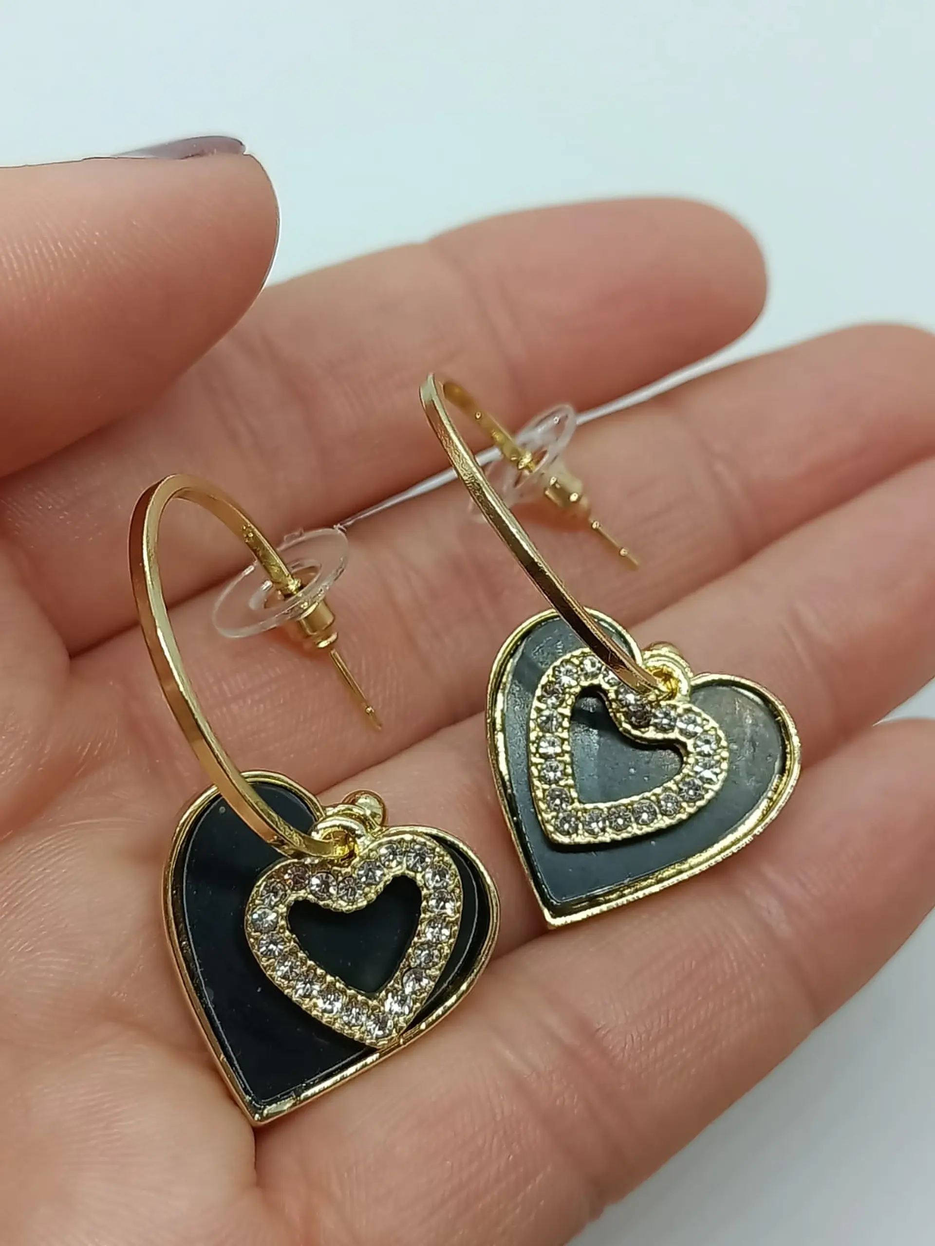 Aros Corazon Negro Zirconia Estilo Coreano  4
