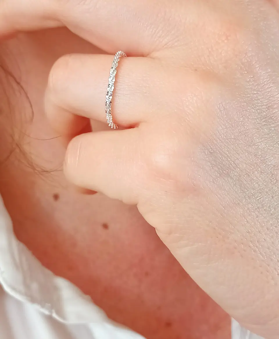 Anillo ajustable en plata fina ley S925 chapado en oro blanco 18kl tres modelos de cadena 4