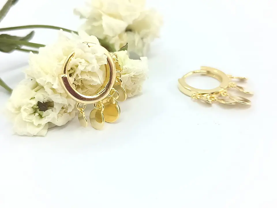 Argollas huggies Lentejuelas Plata fina Chapado En Oro 18k 4