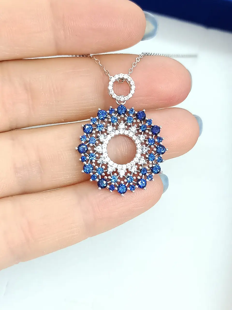 Colgante de Zafiro azul profundo en plata fina ley S925 8