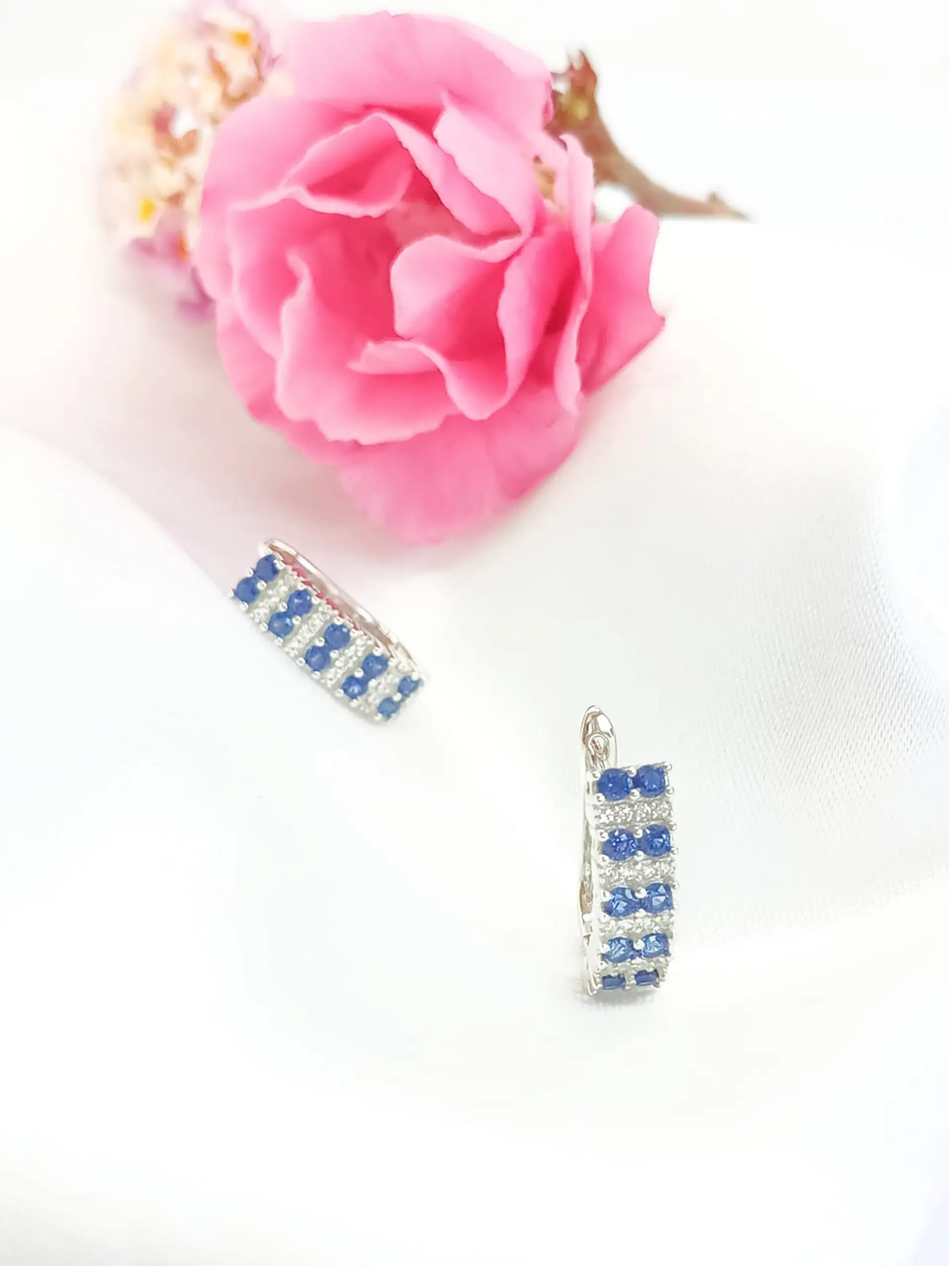 Argollas Huggies Zafiro Azul Plata ley 925  6