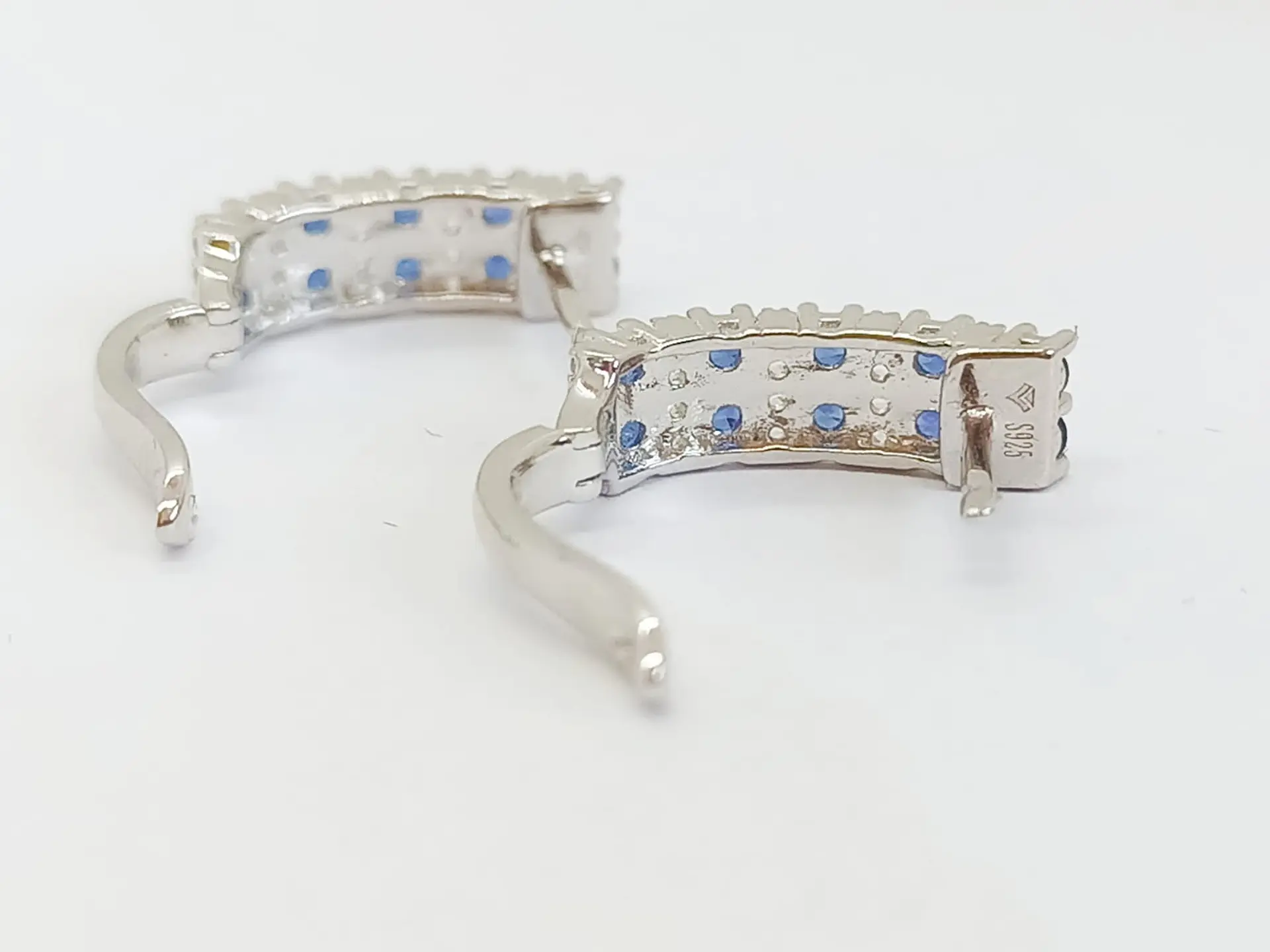 Argollas Huggies Zafiro Azul Plata ley 925  7